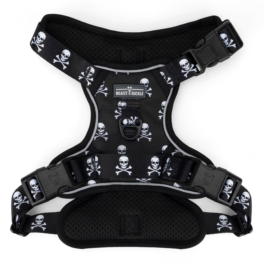 Skull & Crossbones No Pull Dog Harness – Beast & Buckle